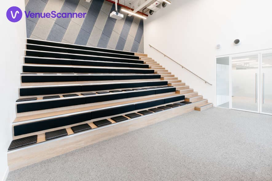 Sarah Gilbert, XCHG photo #3