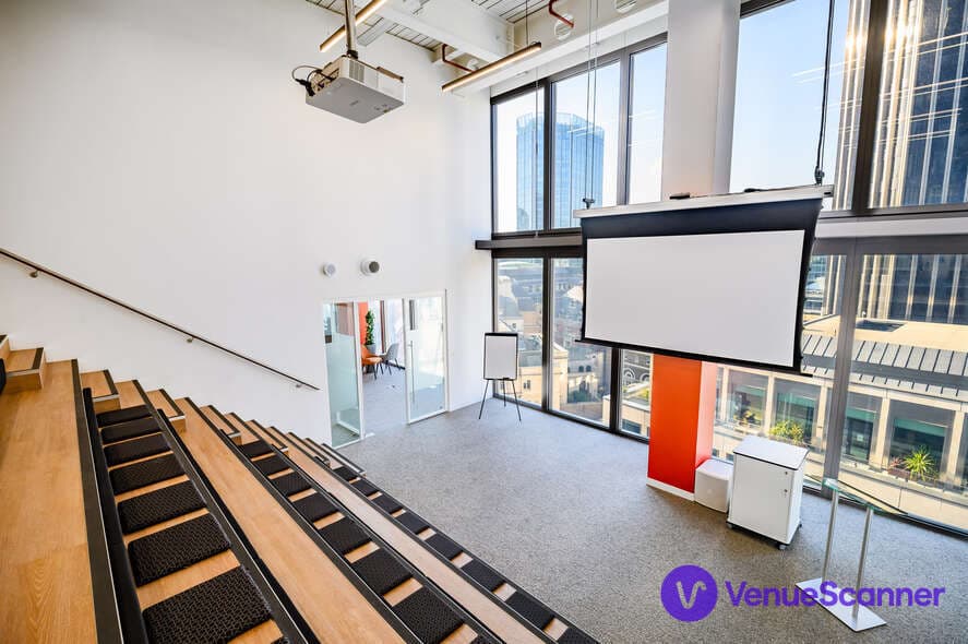 Sarah Gilbert, XCHG photo #1