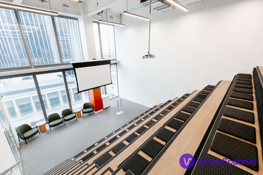 Sarah Gilbert, XCHG photo #2