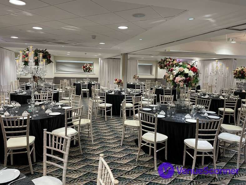 Stage Suites, Holiday Inn Leicester - Wigston photo #1