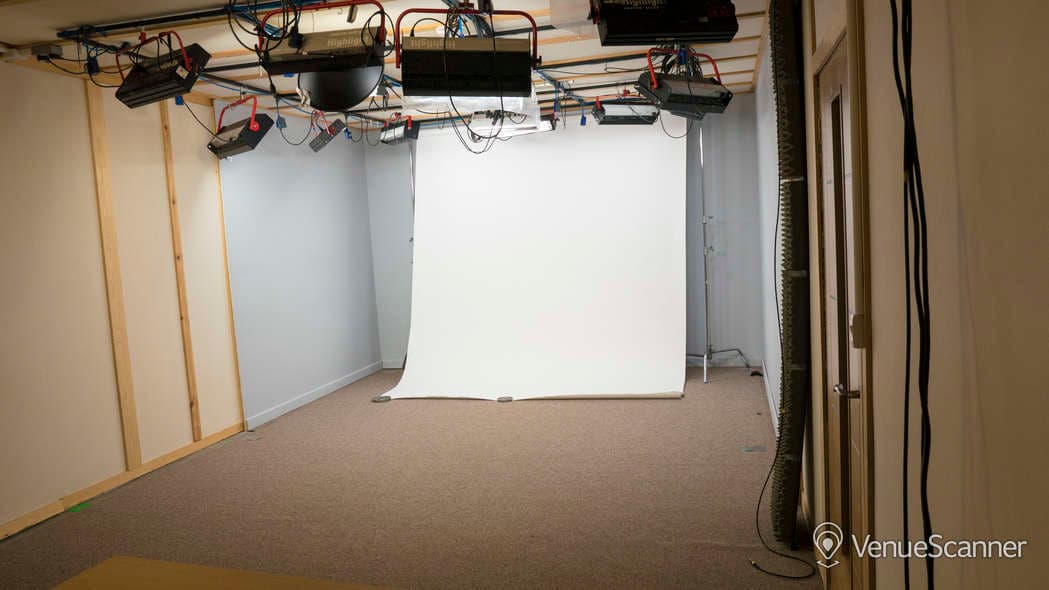 Soundproof Studio, Galleon Studios photo #3