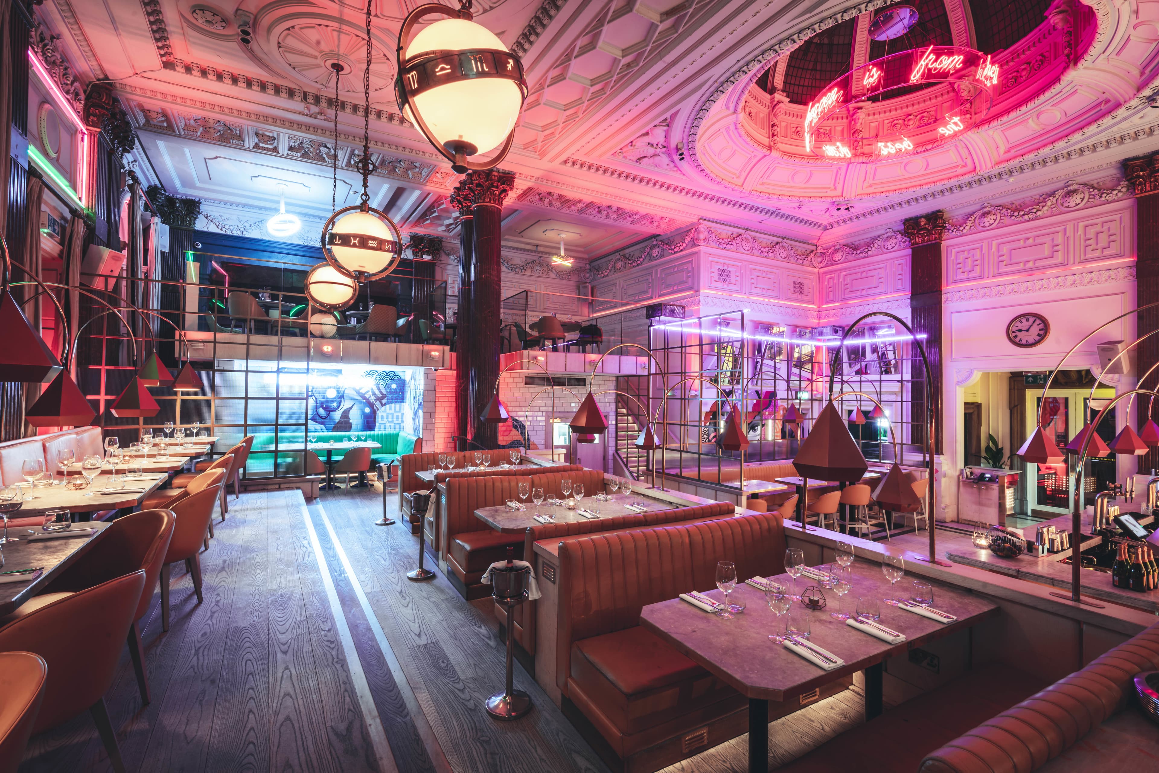 Neighbourhood Liverpool, Boardroom Table photo #2