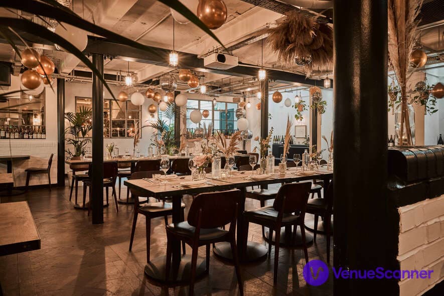 Full Venue, FARE Restaurant + Bar photo #2