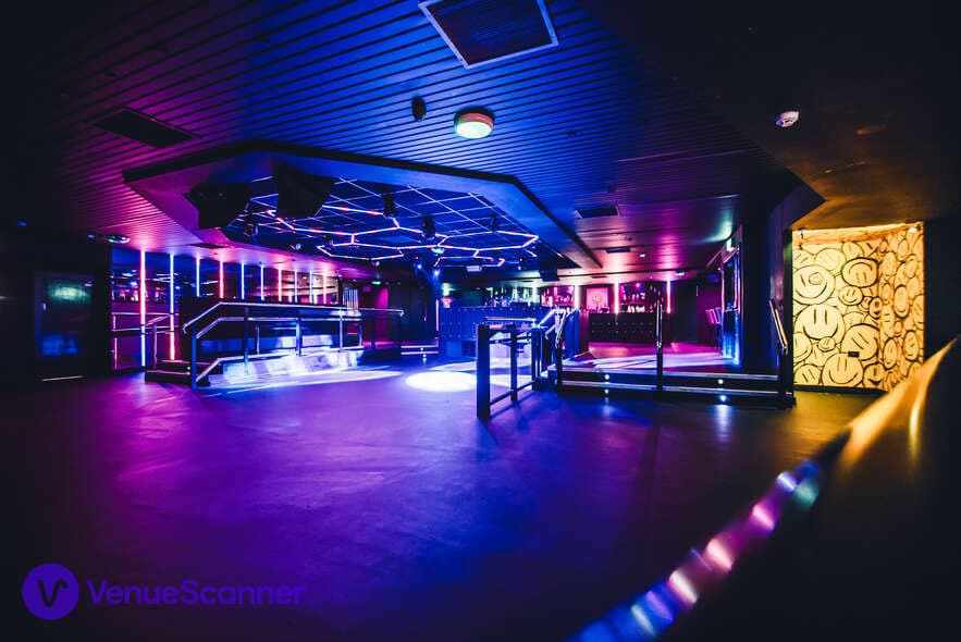 Room 2, Circuit Cardiff photo #1