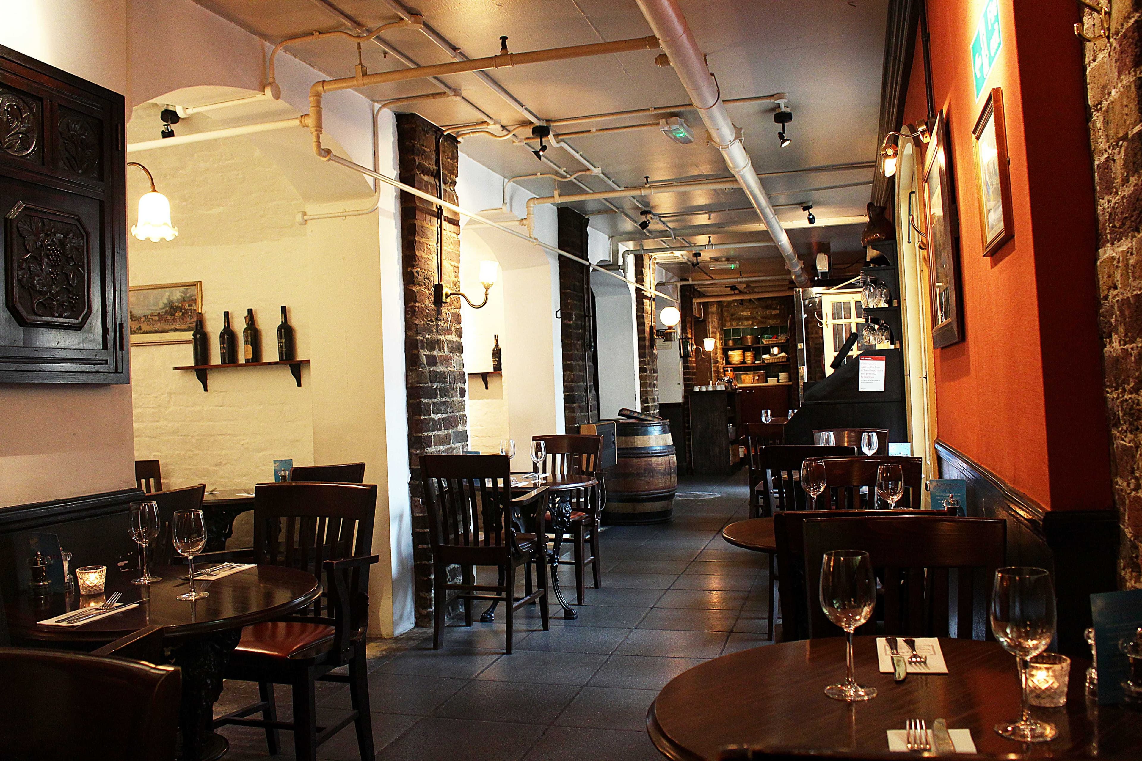 Crusting Pipe - Full Venue