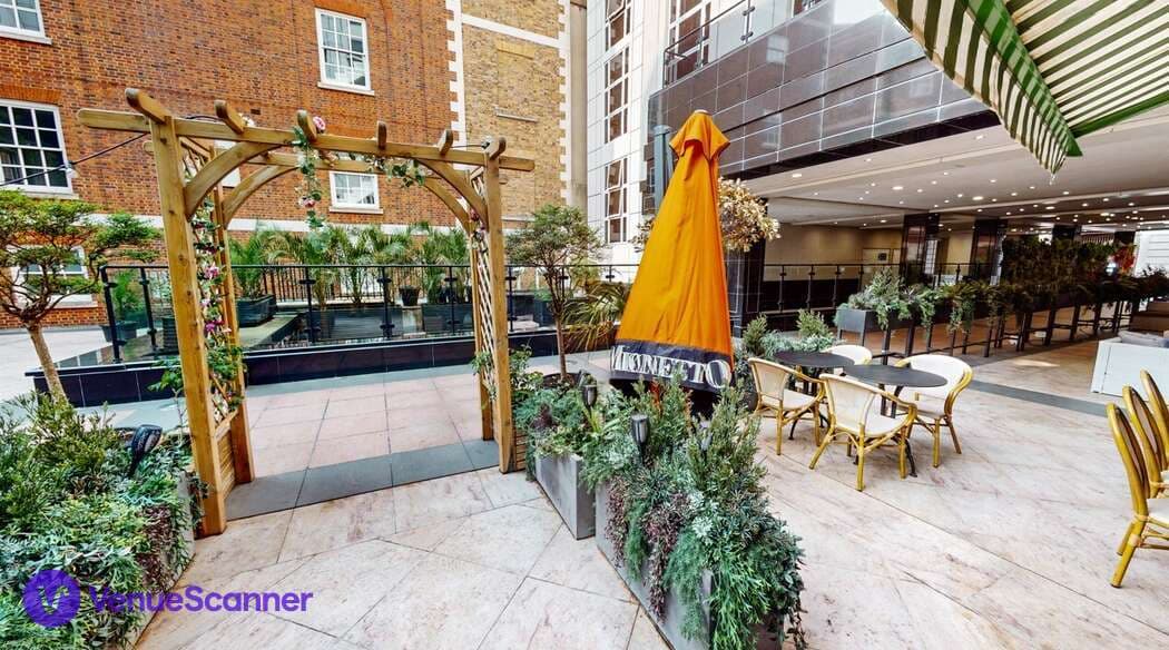 Piazza, Leonardo Royal London City photo #2