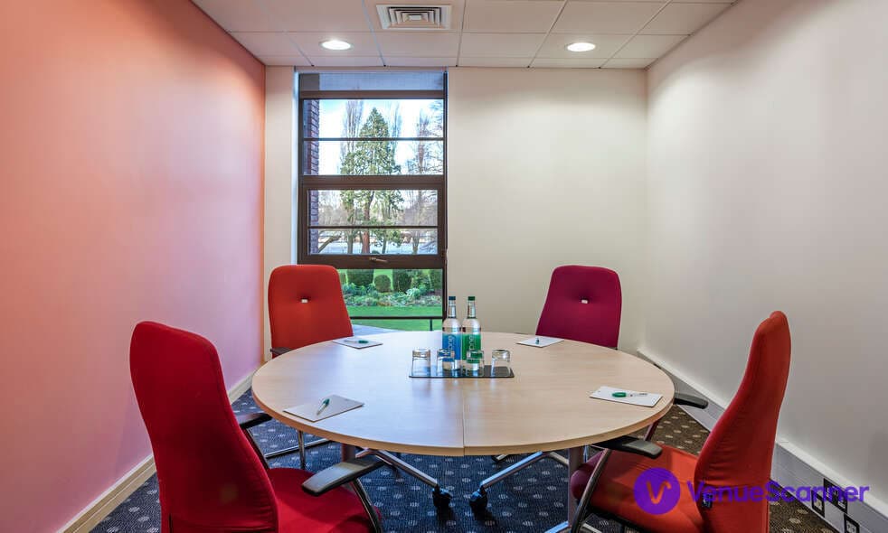 Syndicate Rooms, The Lensbury photo #1