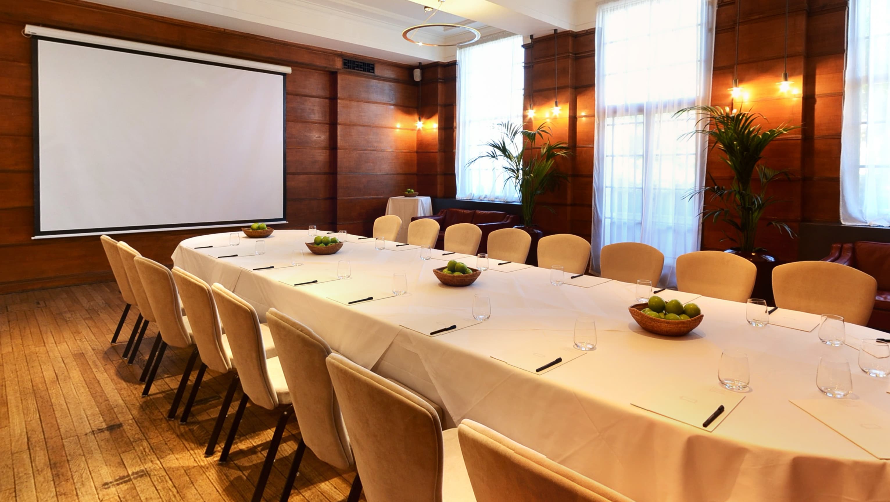 Town Hall Hotel, Mayor's Room photo #2