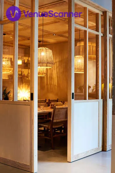 Maple Room, Caravan Canary Wharf photo #3