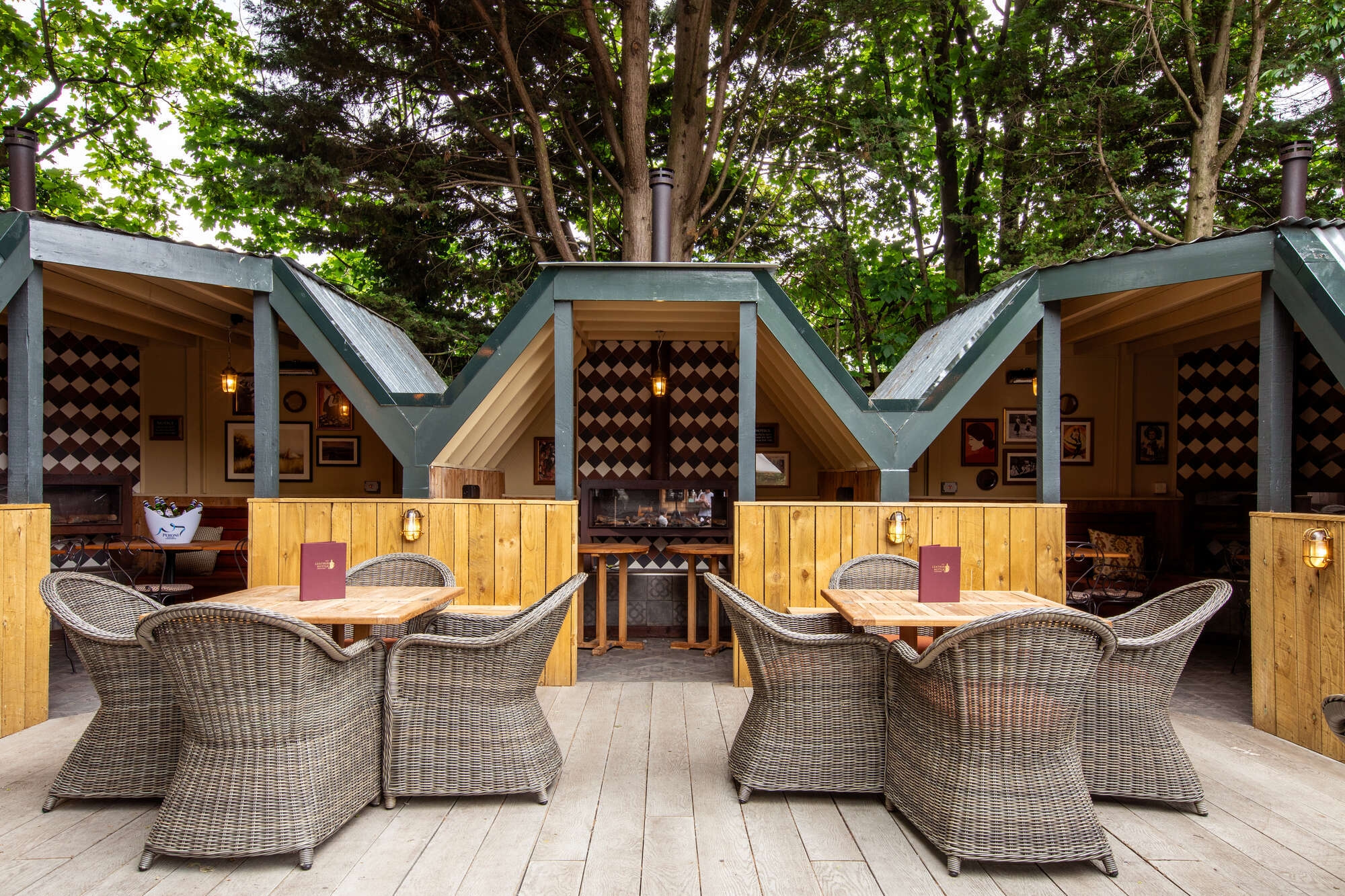 Photo of The Leather Bottle, Earlsfield, Garden Huts