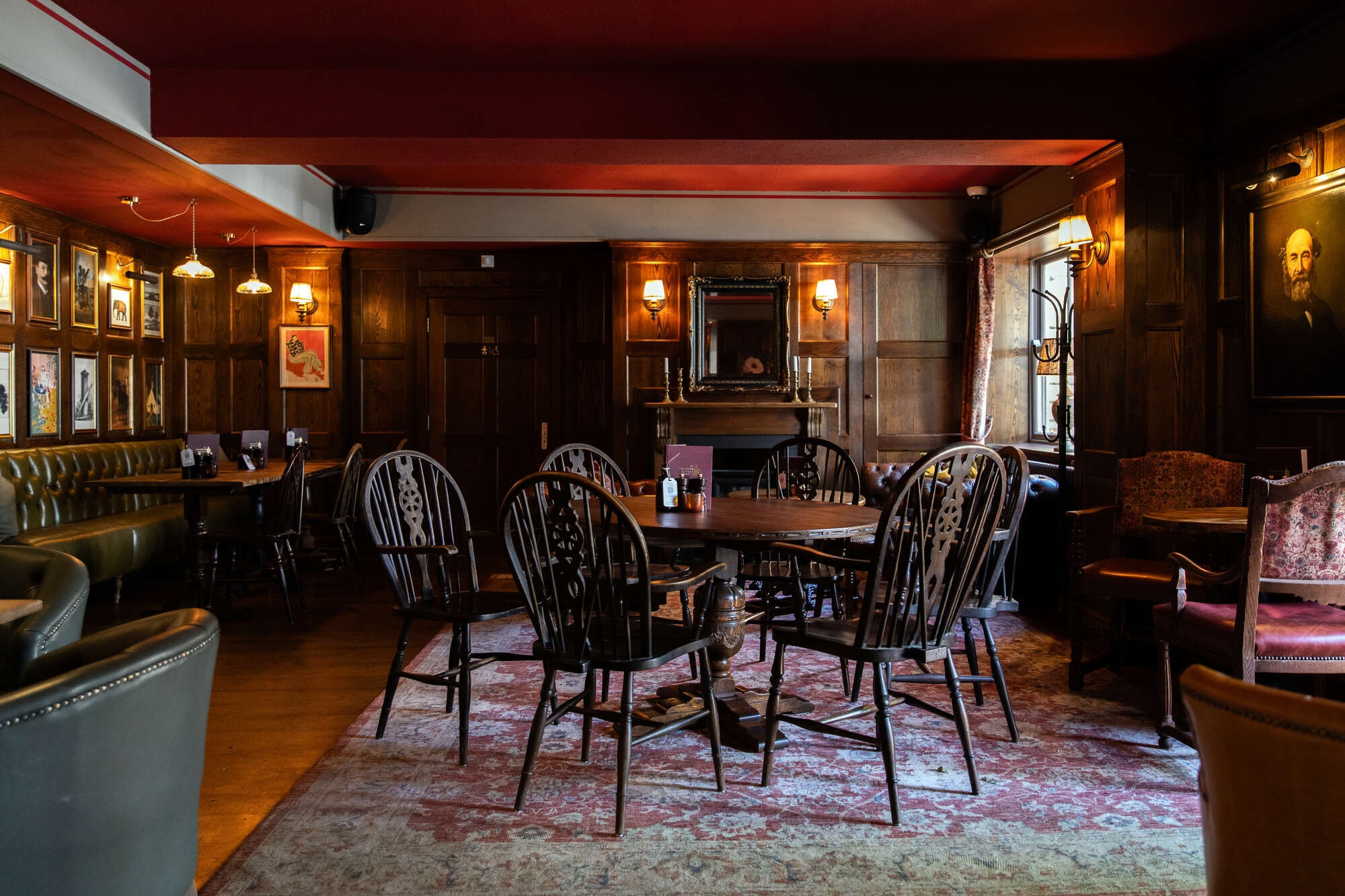 Photo of The Leather Bottle, Earlsfield, The Lounge