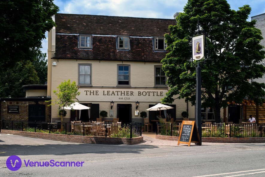The Lounge, The Leather Bottle, Earlsfield photo #2