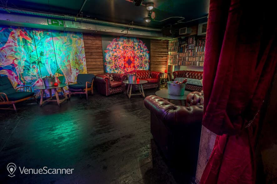 The Den, TBC photo #2