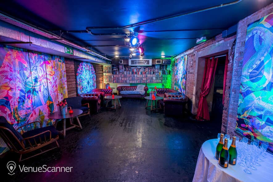 The Den, TBC photo #3