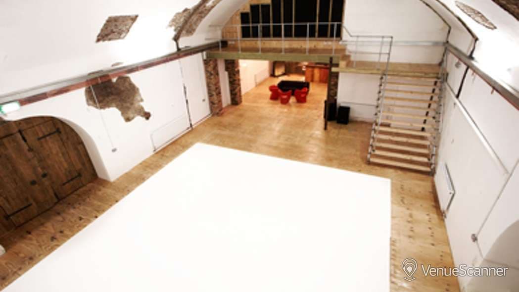 Exclusive Hire, White Rabbit photo #3