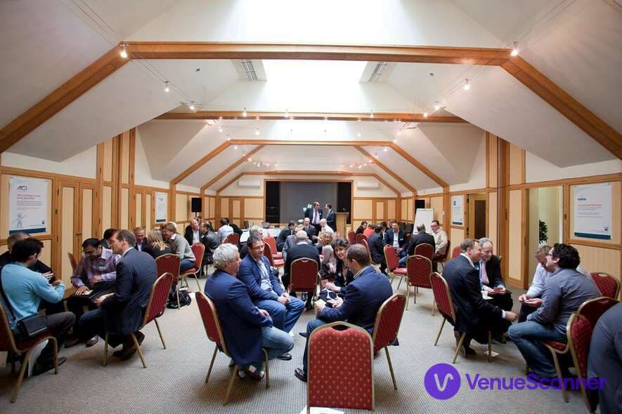 London Room, Warren House photo #2