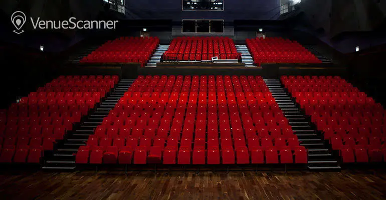 Auditorium, G Live photo #1