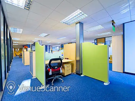 Reeves, Regus Redbourn (Hot Office) photo #1