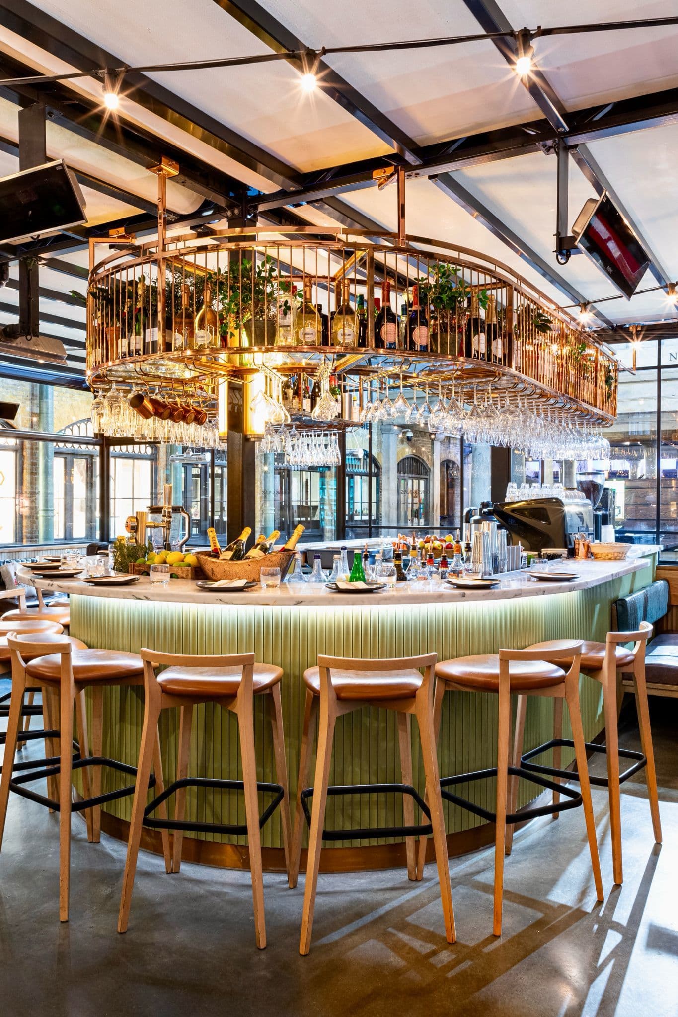 Buns & Buns, Entire Venue photo #2