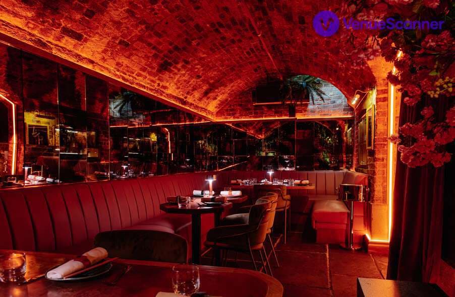 Cache Cache Speakeasy, Buns & Buns photo #2