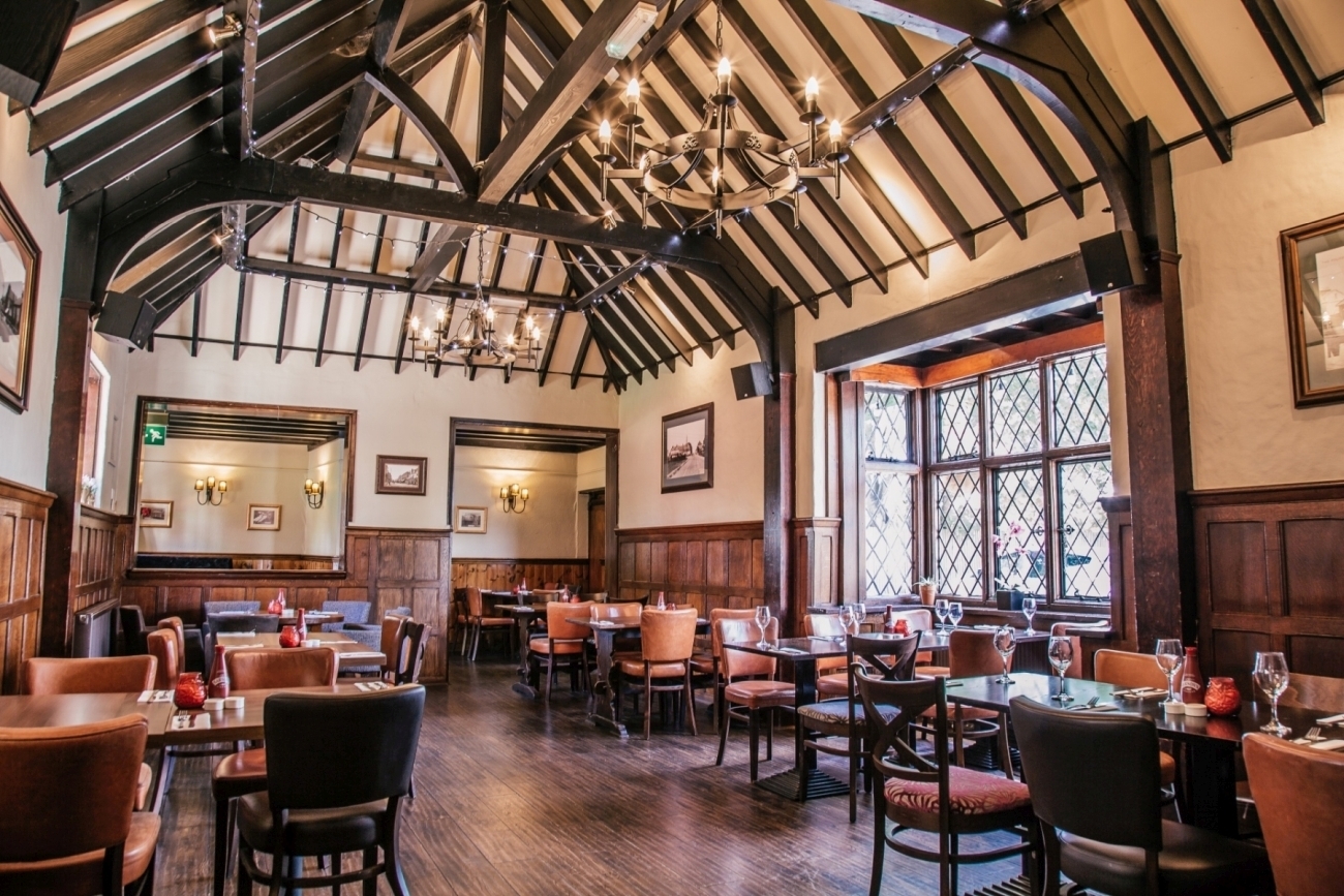 Photo of The Queen's Head, Restaurant Area