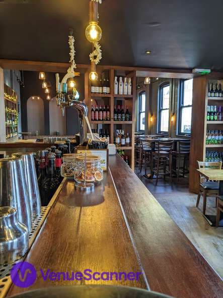 Semi-Private Area, Veeno Leicester photo #2