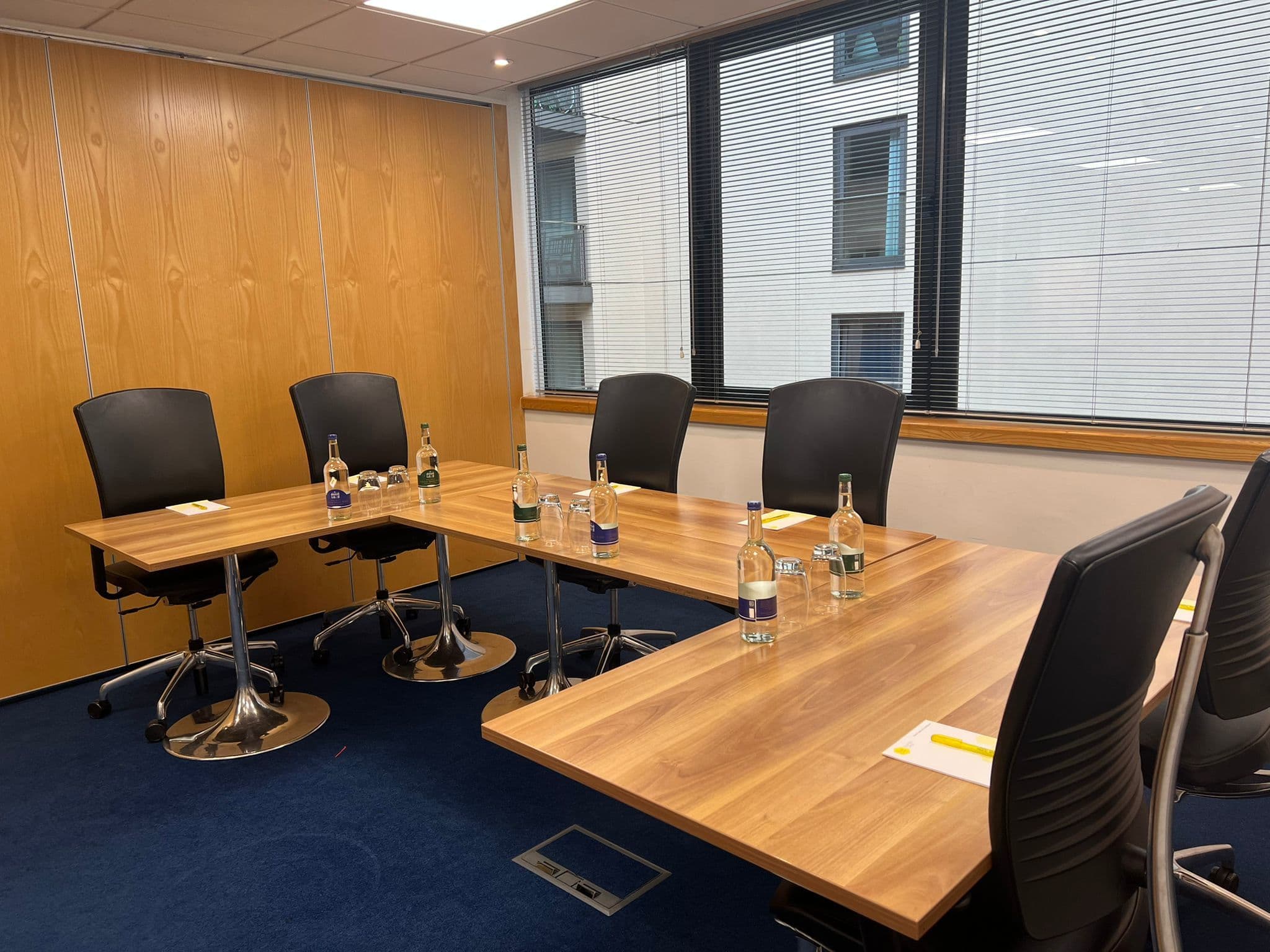 Regal Court Business Centre, Dali photo #2