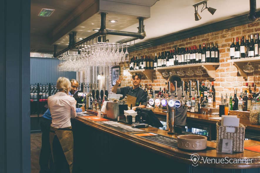 Bar, The Highwayman photo #1