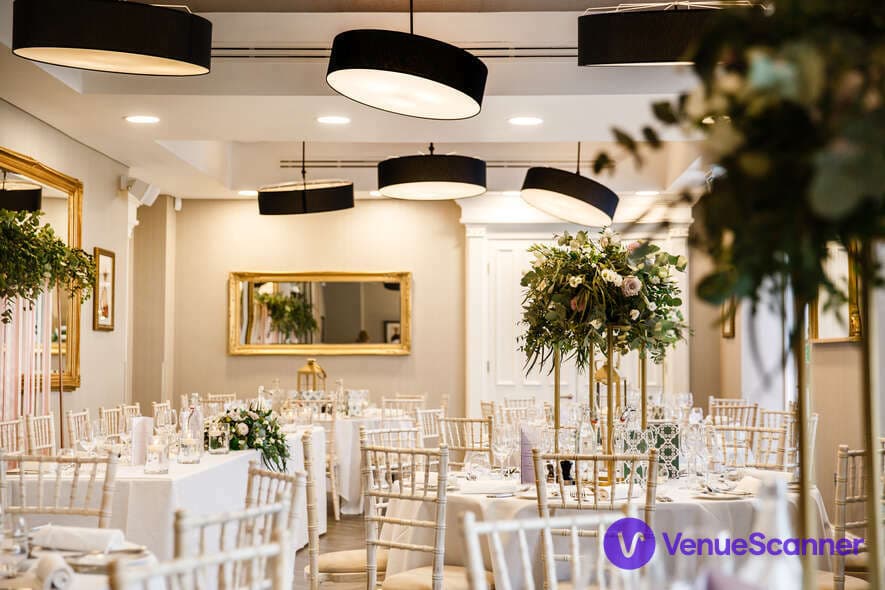 The Parlor Bar, Oddfellows On The Park photo #4