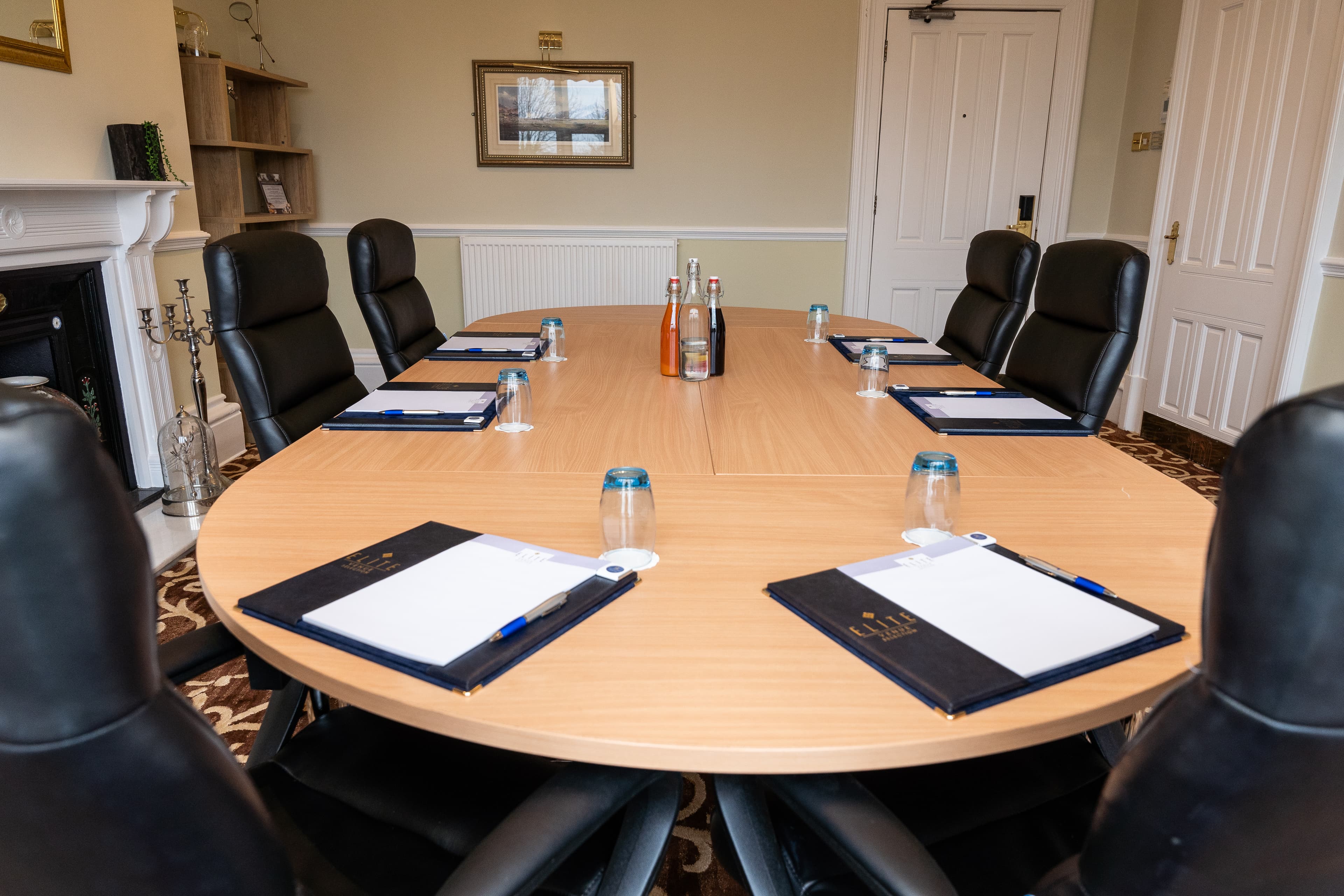 Hollins Hall Hotel & Country Club, China photo #2