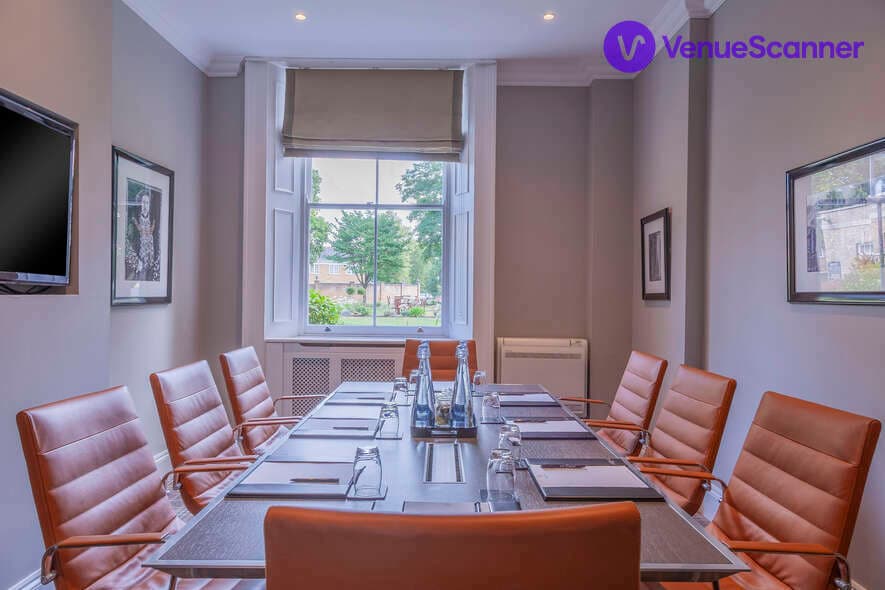 Parr & Howard, Oatlands Park Hotel photo #1