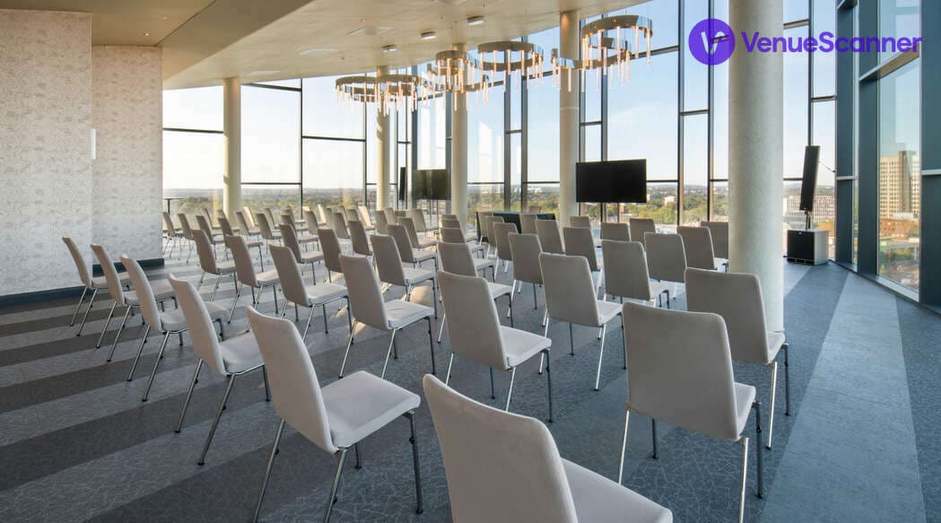 Sky Loft, Park Regis photo #3