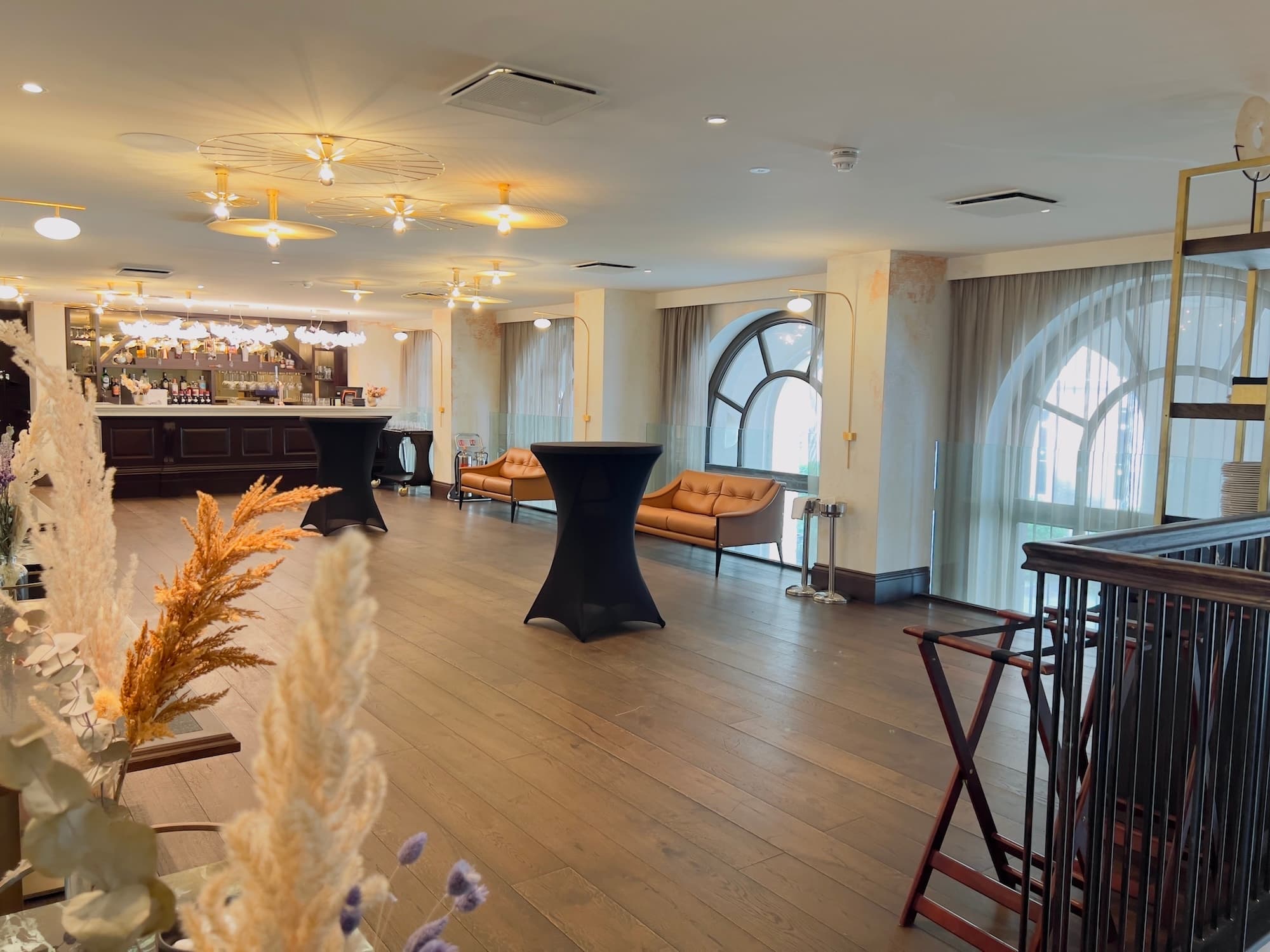 Piazza Italiana, Mezzanine & Under Mezzanine photo #2