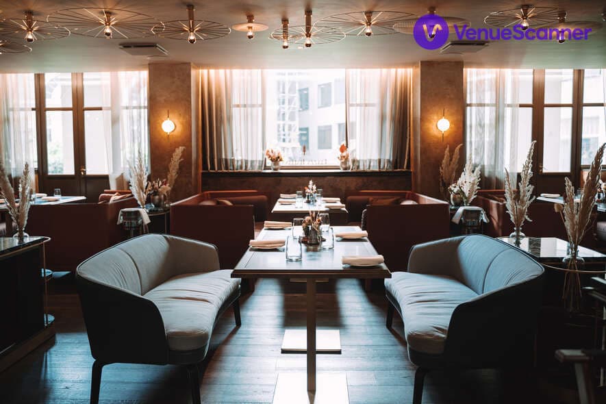 Mezzanine & Under Mezzanine, Piazza Italiana photo #3