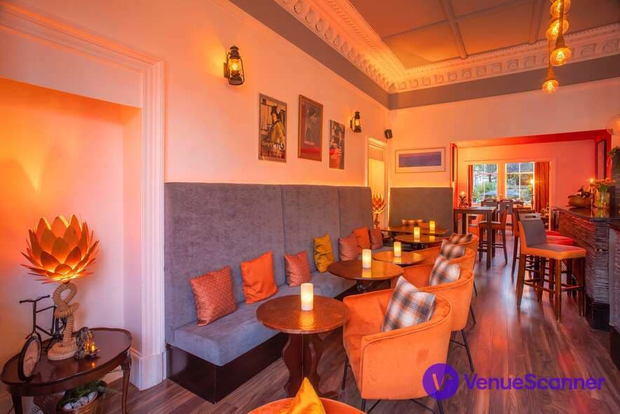 Bar, No.32 Hotel And Bar photo #3