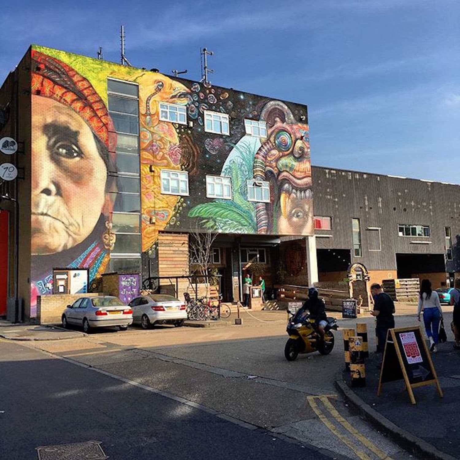 Main Yard Studios, 17 Lyon Road photo #2