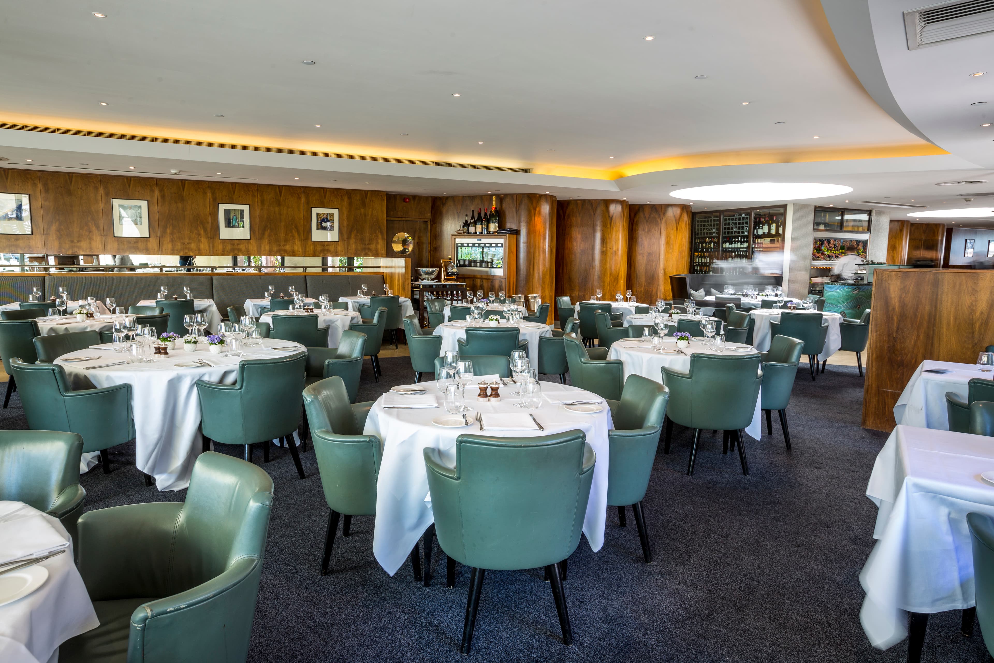 Restaurant Group Dining