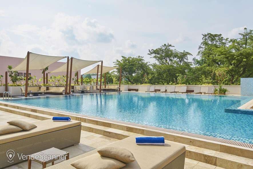 Poolside, Orchard Rendezvous Hotel Singapore photo #3