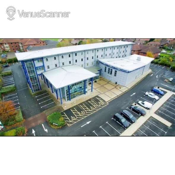 Boardroom, Tad Centre photo #3