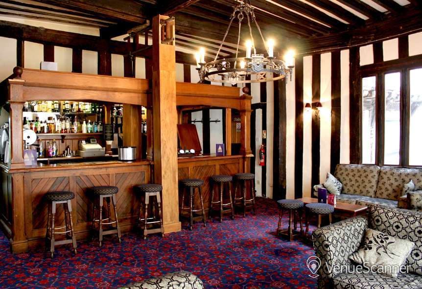 Parliament Suite, Brook Red Lion Hotel photo #1