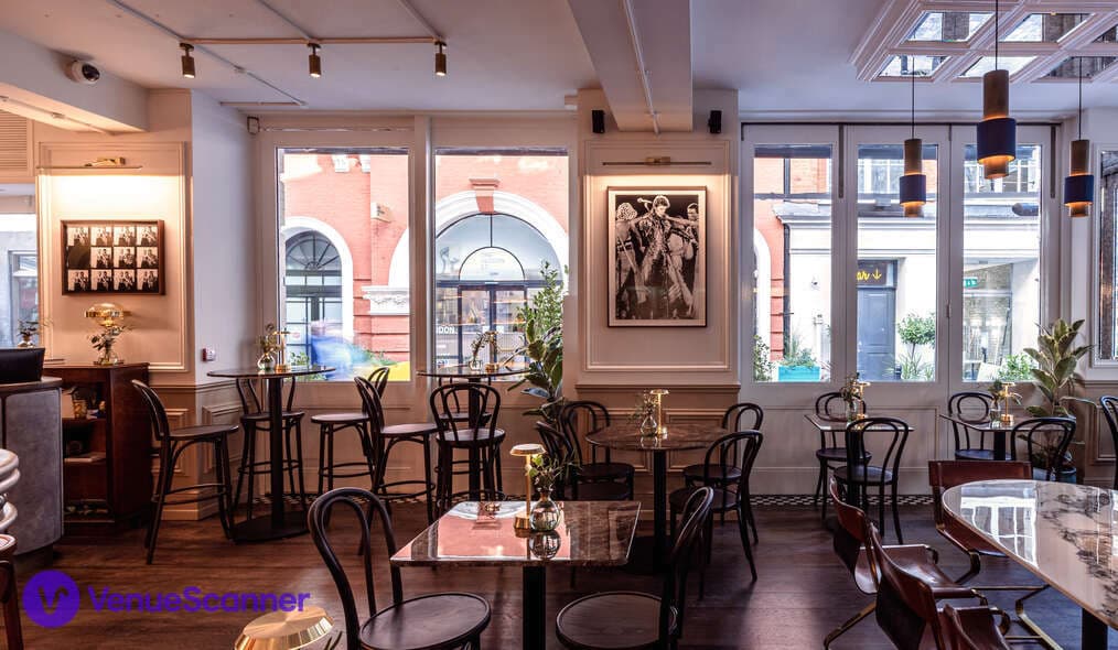 Ziggy Green, Ziggy Green photo #2