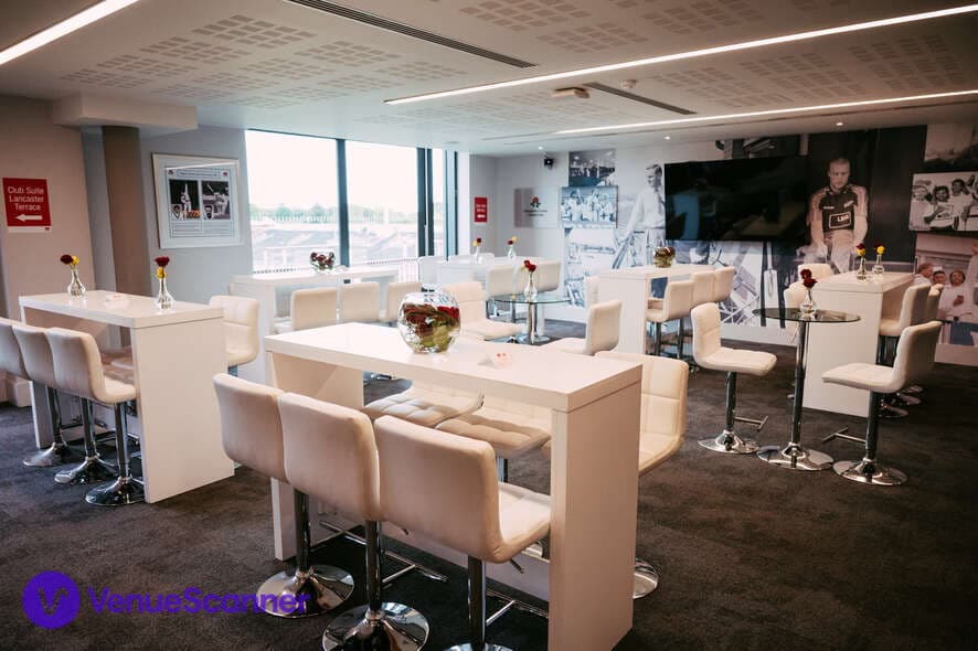 Emirates Old Trafford, Club Suite photo #3