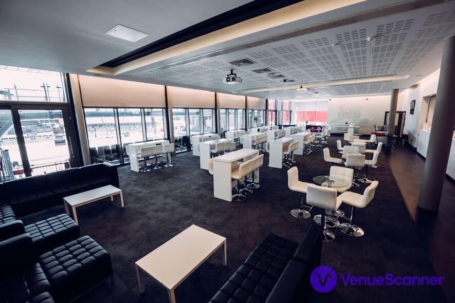 1864 Suite, Emirates Old Trafford photo #2