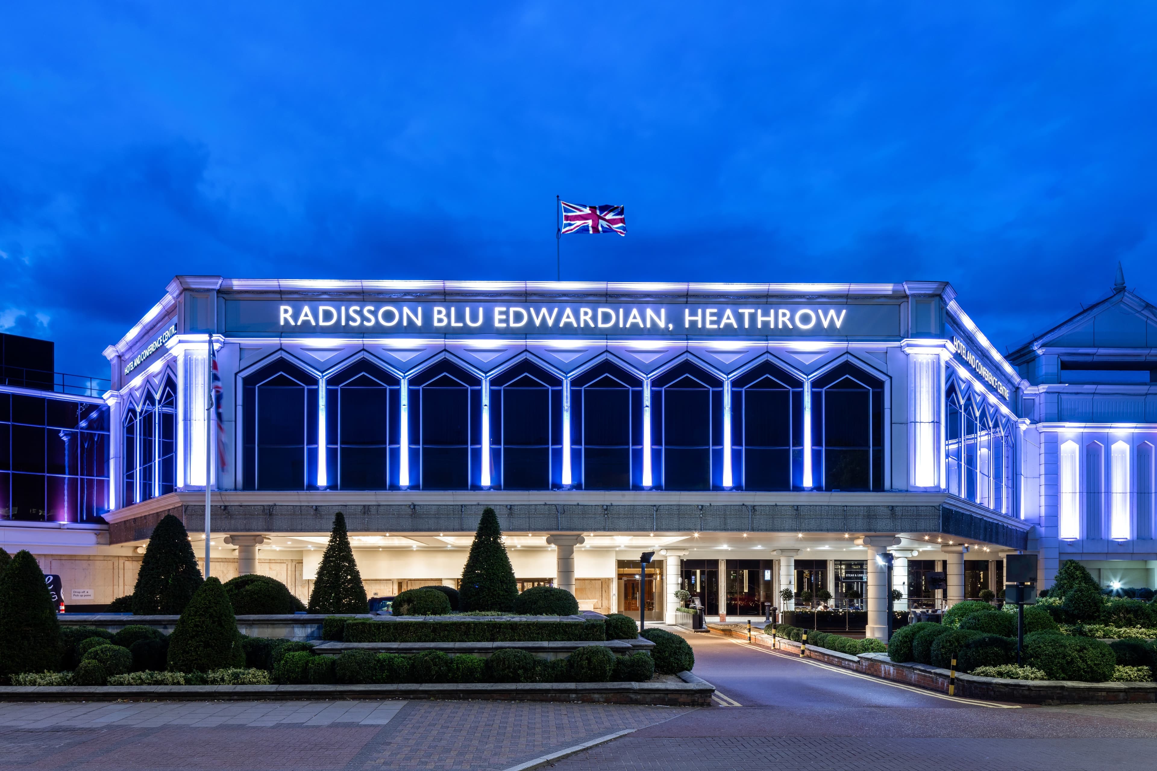 Radisson Blu Edwardian Heathrow, Royal A photo #2