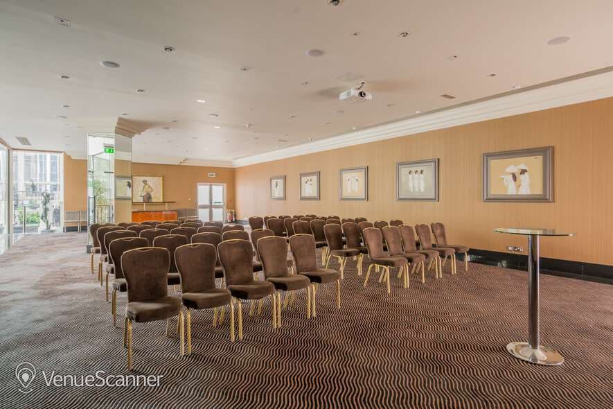 The Newbury Suite II, Radisson Blu Edwardian Heathrow photo #3