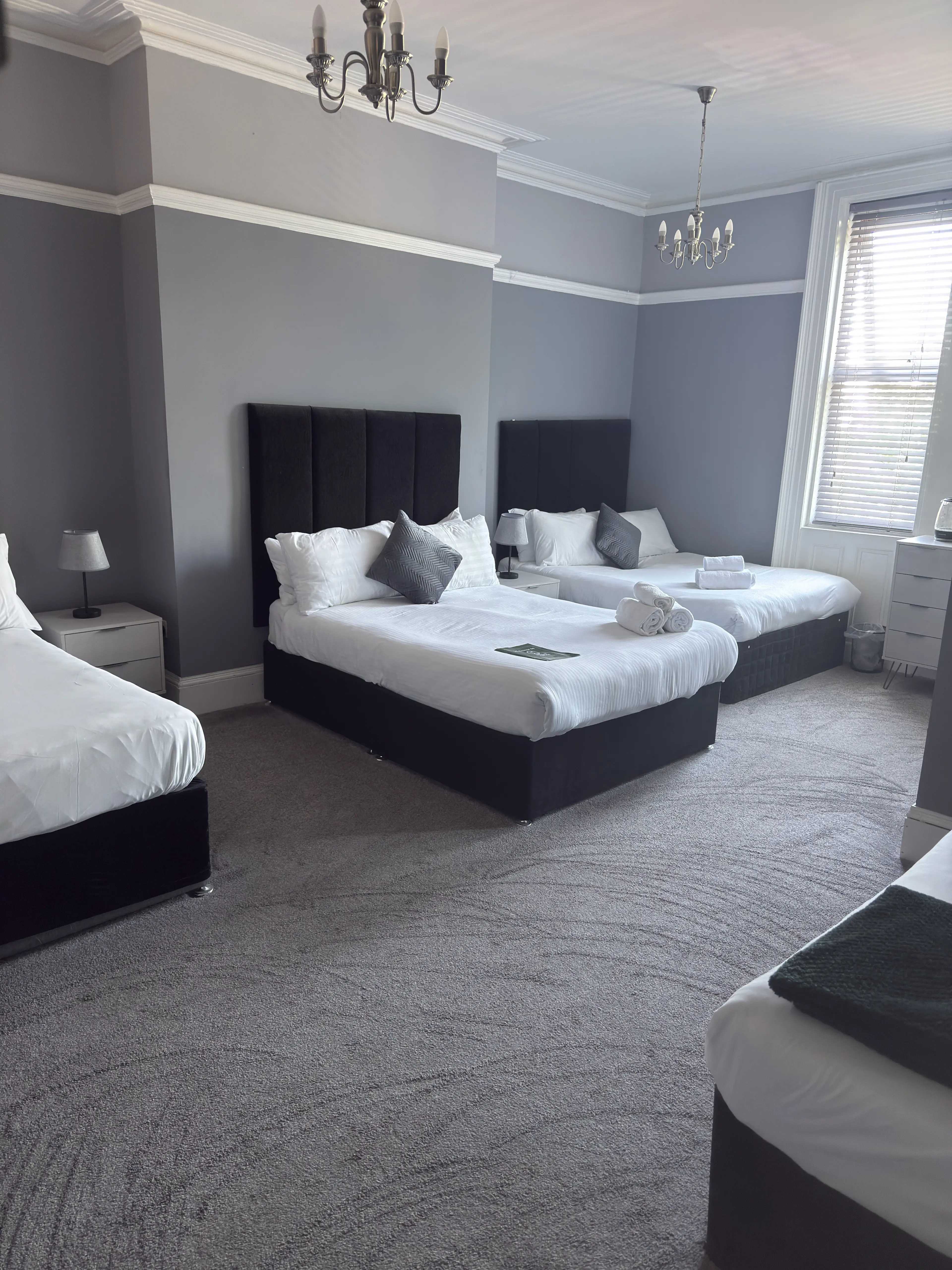 Tiki Bar, Hotel Anfield photo #14