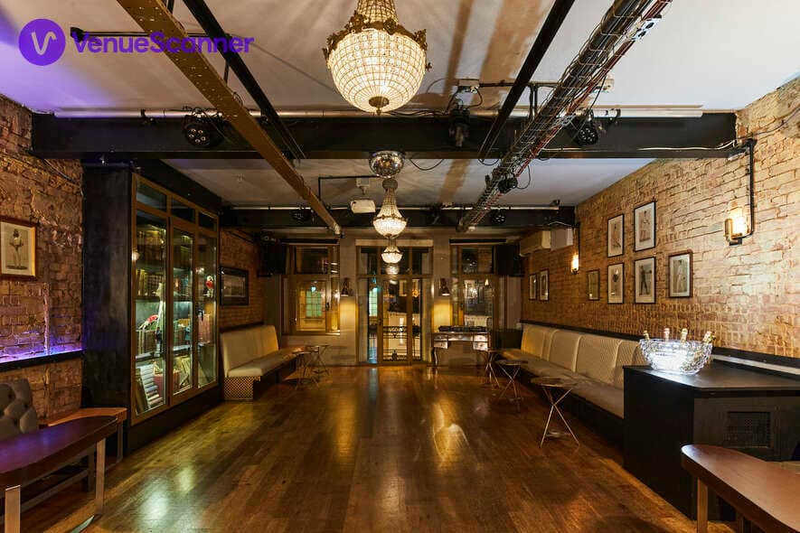 Level 2 Bar And Lounge, The Varsity Club photo #3