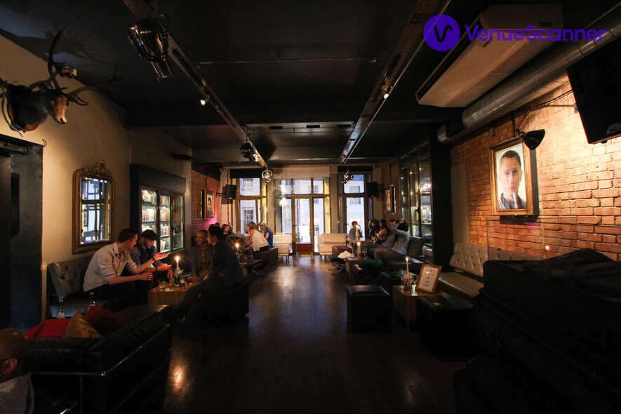 Level 1 Club Floor, The Varsity Club photo #2