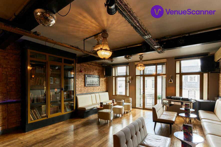 Level 2 Bar And Lounge, The Varsity Club photo #1