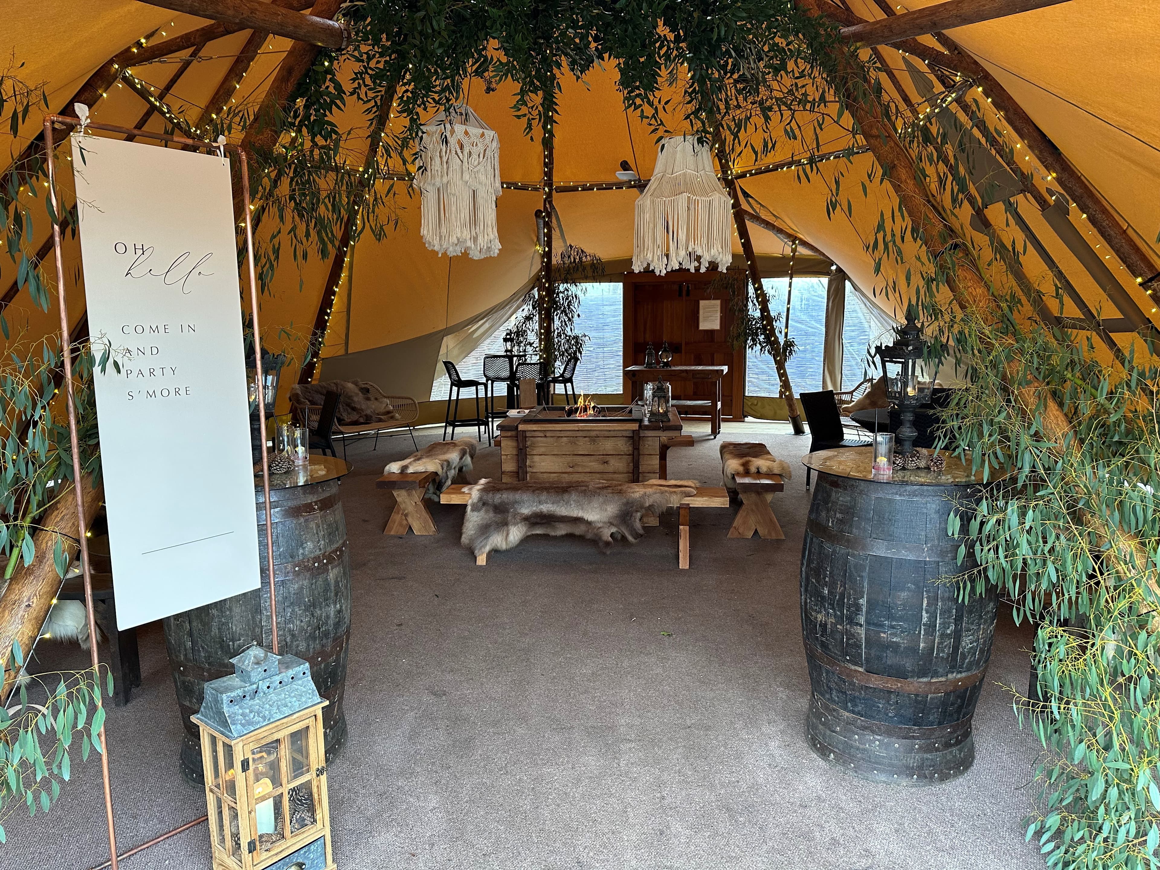 Woodlands Tipi & Outdoor Kitchen